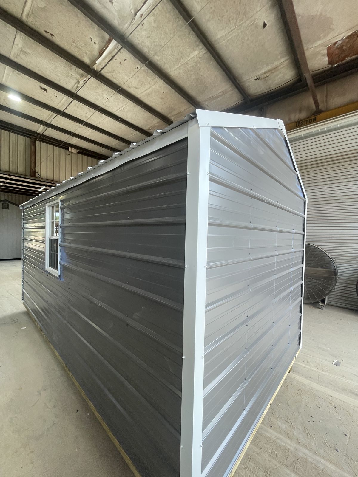 Metal utility shed 8x16